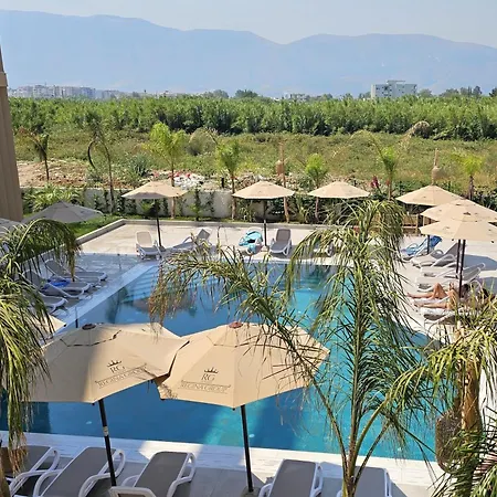 Pool View Palm 002 - Happy Vlorë